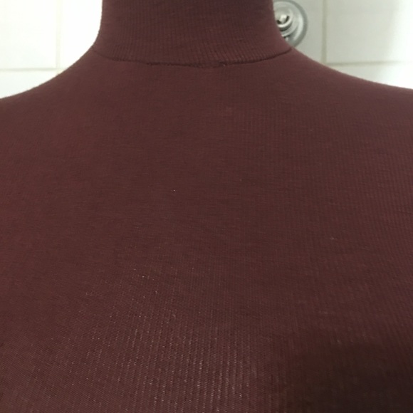 Wilfred Only Turtleneck Burgundy Top SIZE XS - Picture 5 of 10
